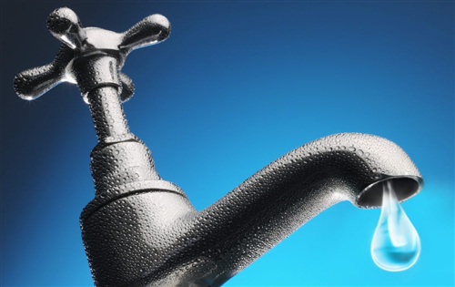 Risparmio idrico e limitazioni per l'utilizzo dell'acqua potabile